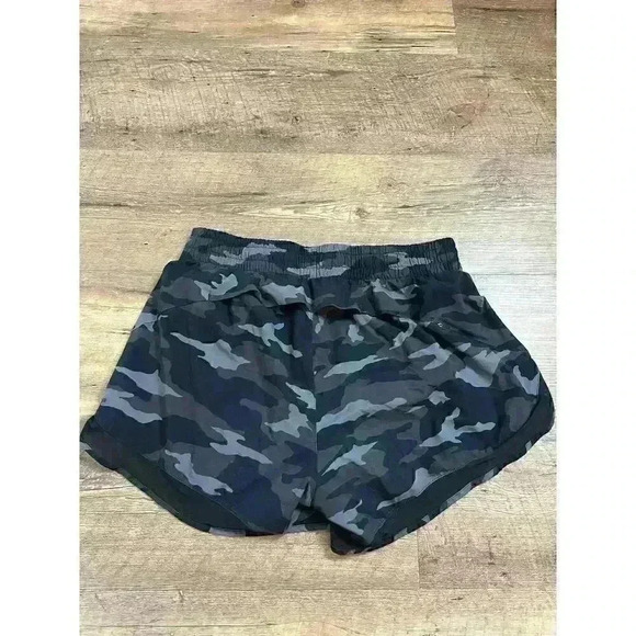 Athleta Mesh Racer Run Short 4" Women's Black Camo Print Lined Size S - Picture 8 of 10